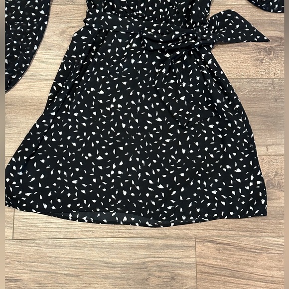 EUC Ann Taylor Loft Brushstroke Print Sheer Long Sleeve Tie Waist Dress 2 Petite - Picture 4 of 6